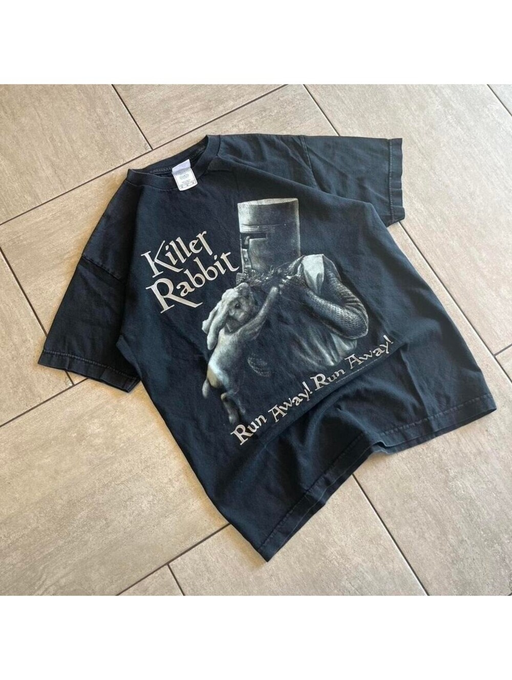 Monty Python Killer Rabbit Run Away Tee M - Picture 2 of 7